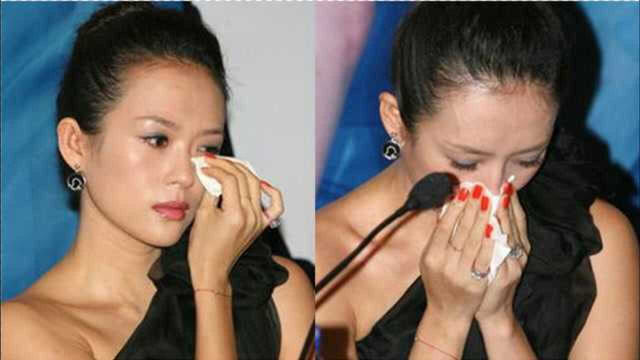 章子怡含泪说与撒贝宁分手原因如果我没有那毛病我们不会分手