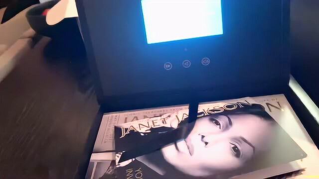 Quick unboxing of Janet Jackson Julien Auction House catalogs.