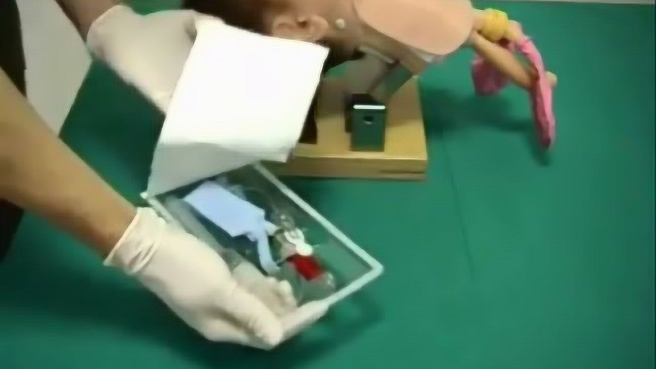 环甲膜穿刺操作视频_高清