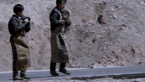 岗仁波齐-02，国产高分纪录片吗，在西藏的公路上，随处可见朝圣队伍！