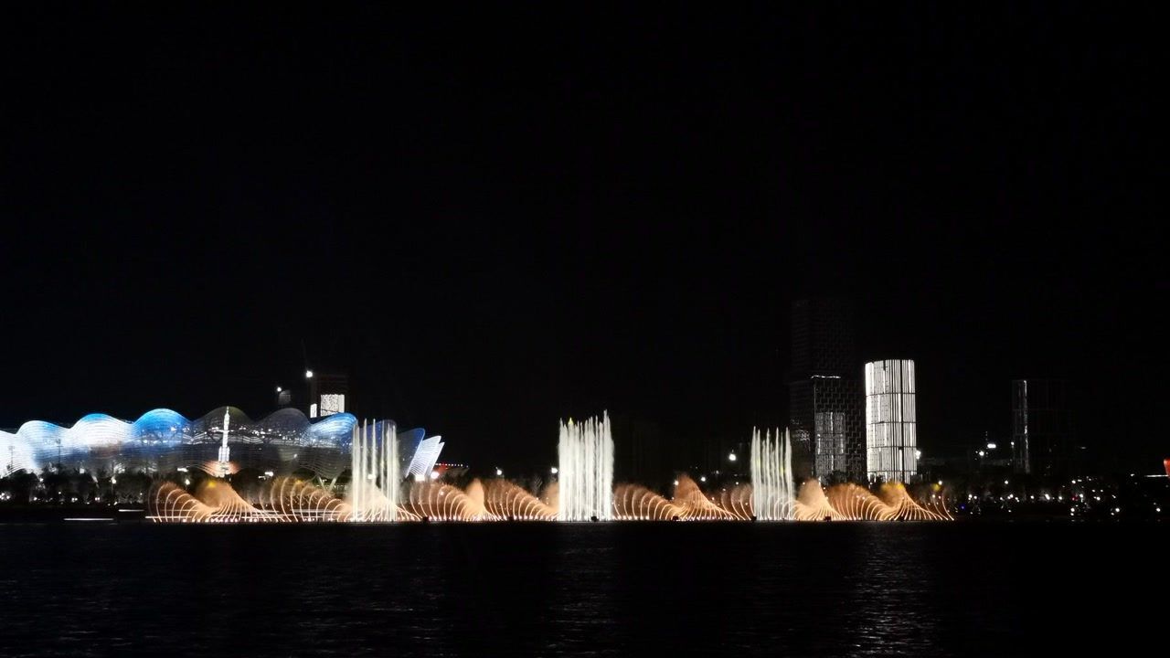 世界最大体量的灯光水秀,西安奥体中心音乐喷泉