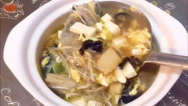 天津烧烤店的“醋椒豆腐”,酸辣突出,夏天喝排毒解腻预防感冒