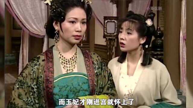 宠妃怀孕皇后嫉妒疯了,表面不准妃嫔争宠害人,却将小产药送给她