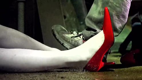 猎奇重口味！男子在废墟发现一双美腿，刺激得流鼻血，欲行不轨时女鬼活了！#电影HOT短视频大赛 第二阶段#