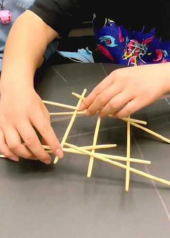 教孩子用9根筷子,搭一座古代的拱桥