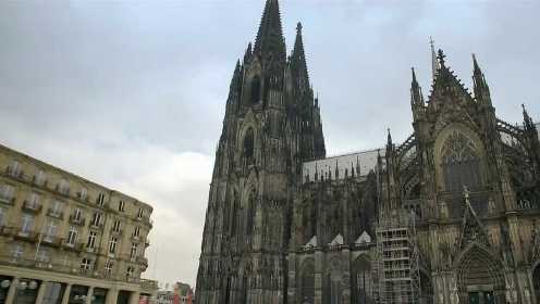 《揭秘圣物之所 科隆大教堂》- 如此宏伟的建筑在中世纪是如何规划建设，而在地震区又是如何近千年来屹立不倒呢？