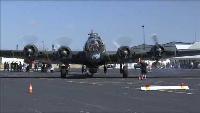 B17“空中堡垒”轰炸机简介