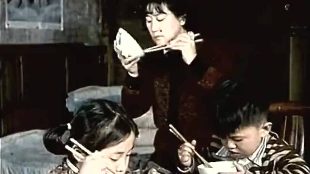 泉水叮咚:1982年上海电影制片厂拍摄的《泉水叮咚 》