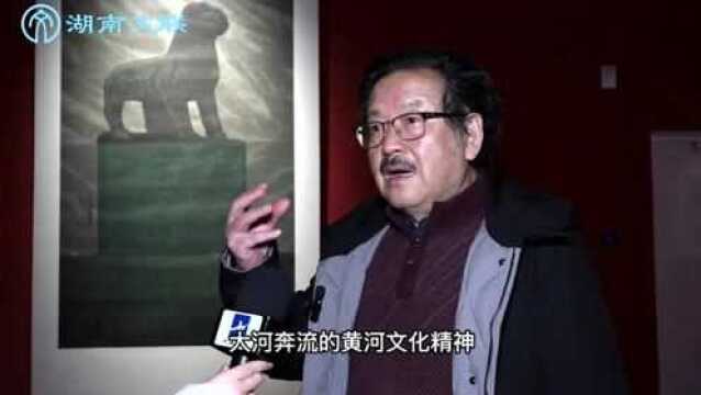 湖北省中国画学会会长、国家一级美术师施江城解读周韶华作品《大河寻源》