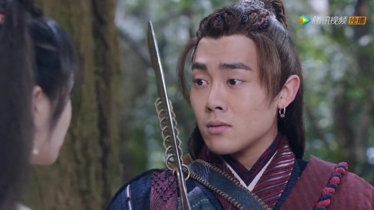 有翡:杨黑炭这个大老根,就会用蛮力太尴尬了