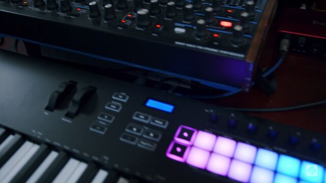 Launchkey 88  MIDI Out  Custom Modes  Novation