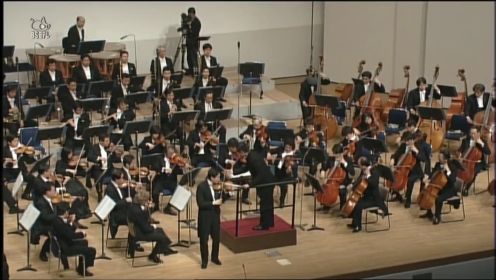 吕思清《梁山泊与祝英台》 读卖日本交响乐团，1987年获得第三十四届帕格尼尼国际小提琴大赛的第一名。1990年，转学美国茱莉亚音乐学院。