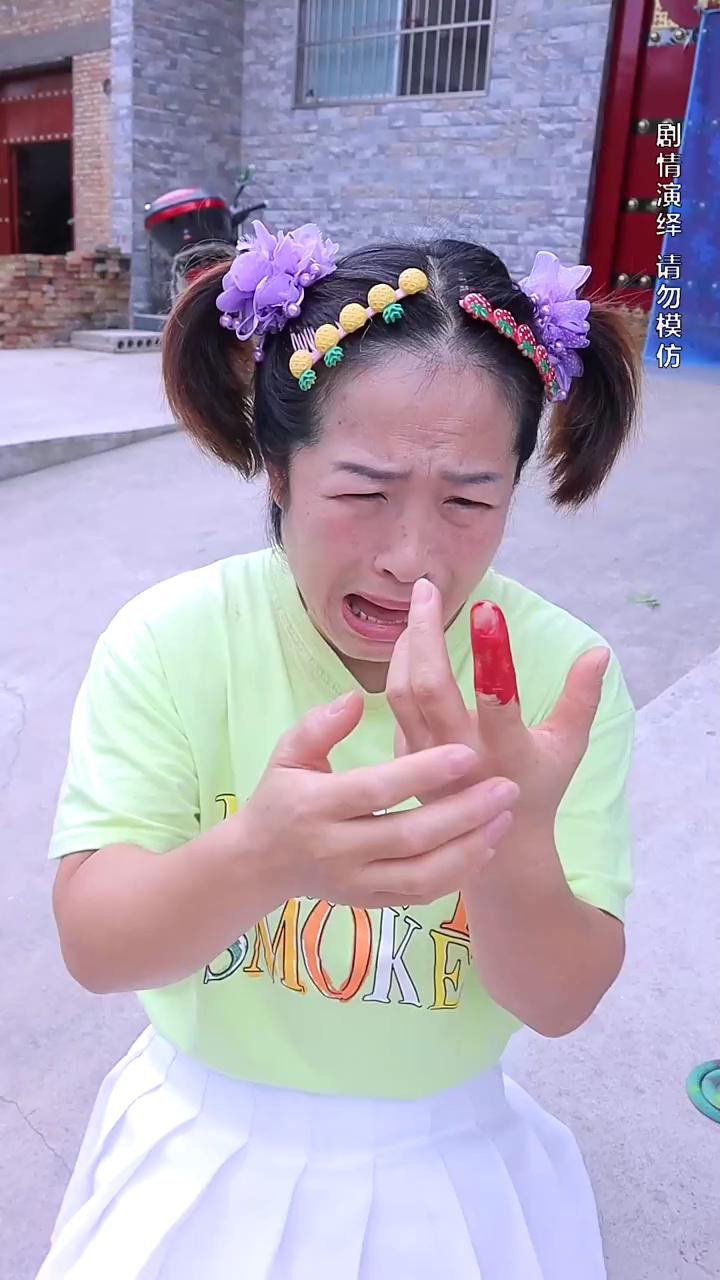 电风扇会“咬手”,小朋友们可不能把手指伸进电风扇里哦!_高清1080P在线观看平台_腾讯视频