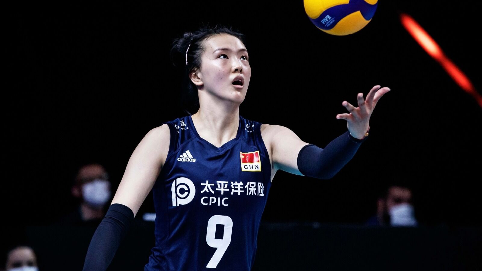 把球扔过去就是炸弹:张常宁发球剪辑_腾讯视频