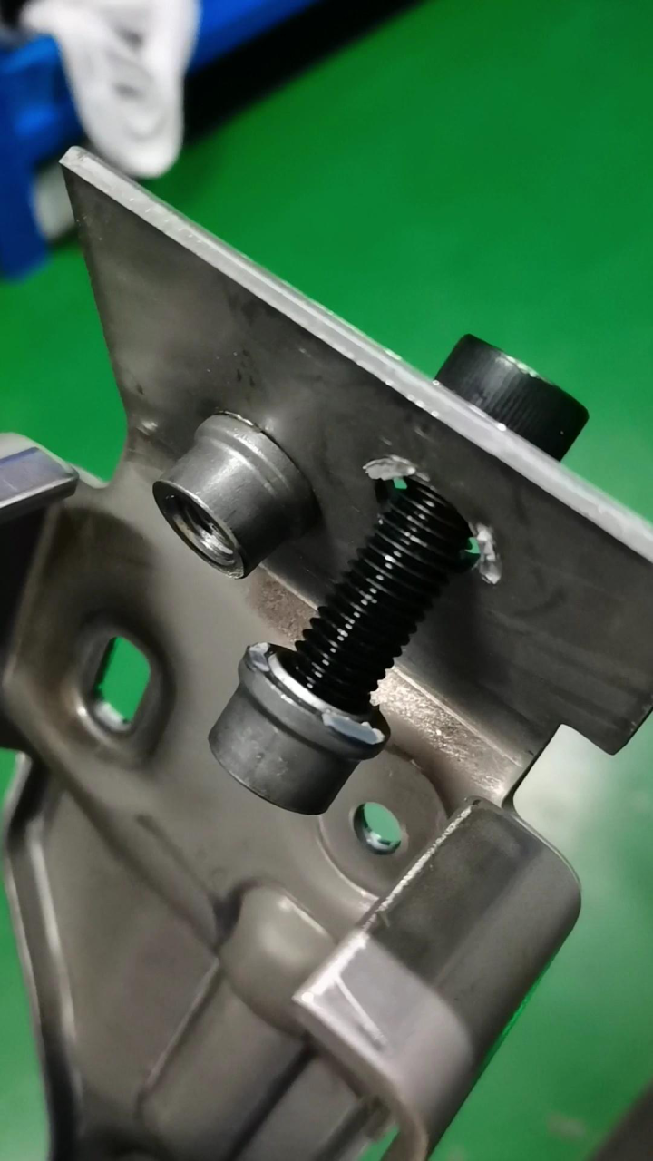 安嘉镀锌板螺母环凸焊机焊接视频