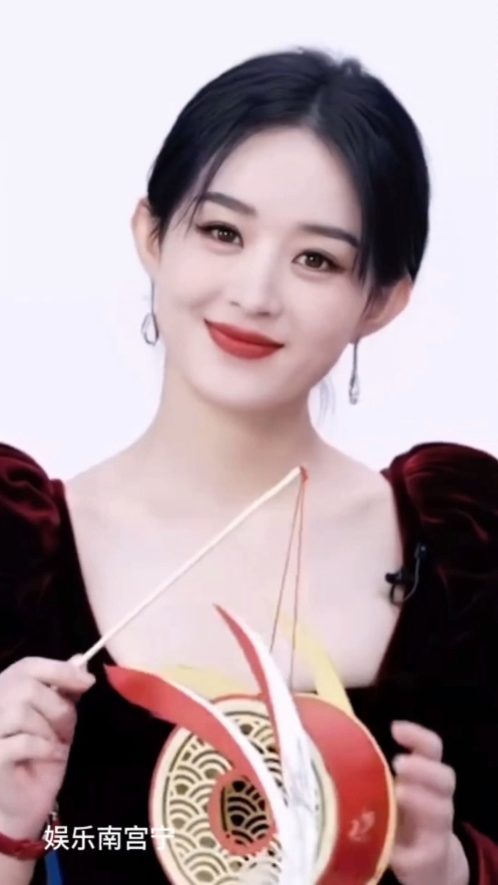 赵丽颖笑起来甜甜的太可爱啦 67