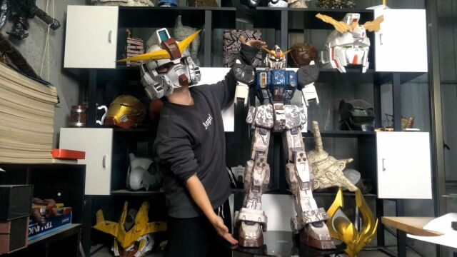 风之伊:1:18RX79高达制作第52期,肩旁关节制作