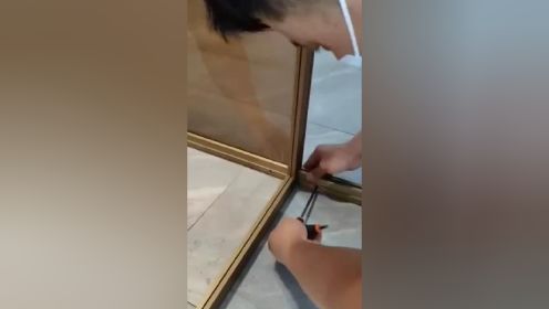 铝合金+钢化玻璃柜安装教程