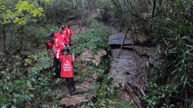 上海登山俱乐部 每周一山 雨中户外锻炼 香榧13 上海快乐徒步爬山户外