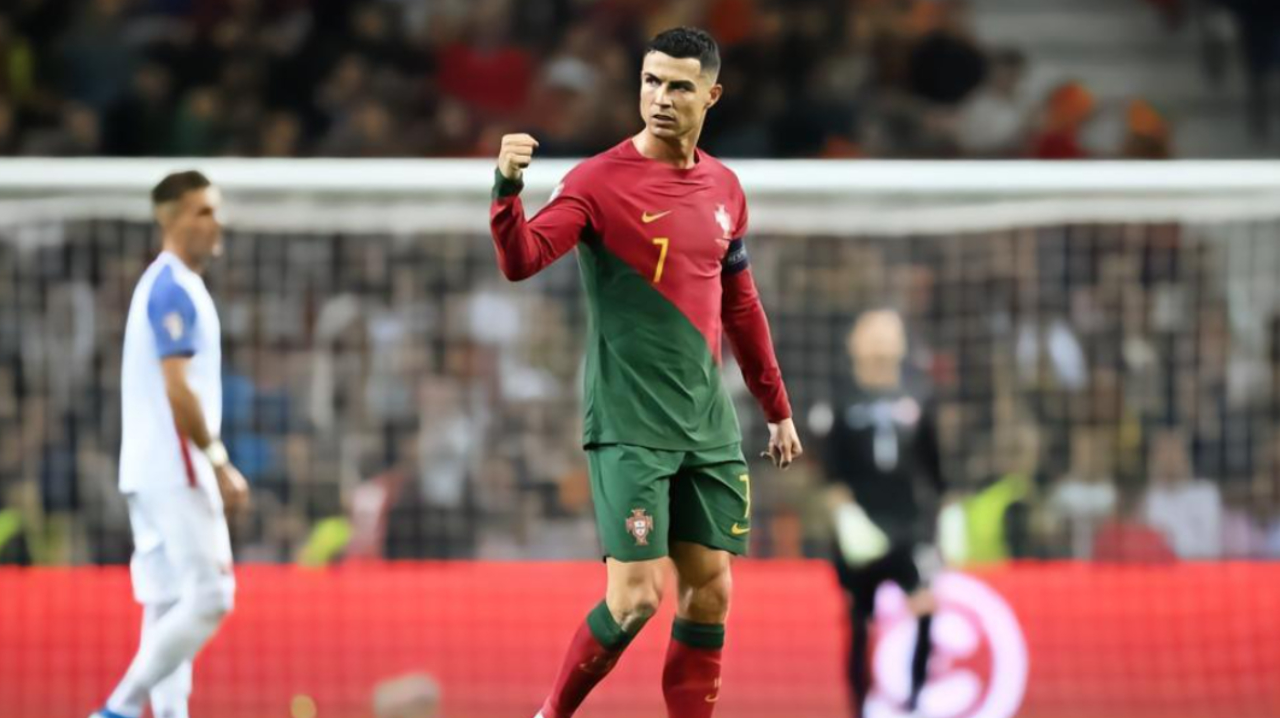 38岁c罗刷新纪录,点射破门 包抄得手,狂秀招牌庆祝动作