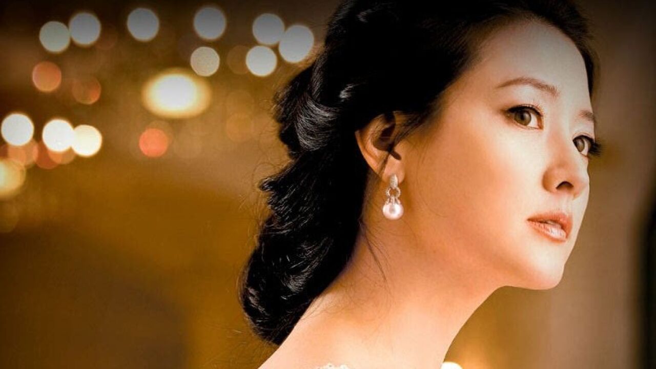 李英原唱《人生需自渡》旋律伤感,歌词凄美,道尽人生不易