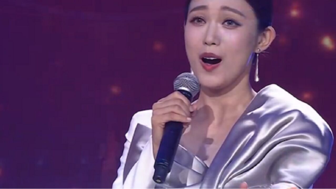 魏伽妮演唱《残花》,空灵嗓音,开口即天籁