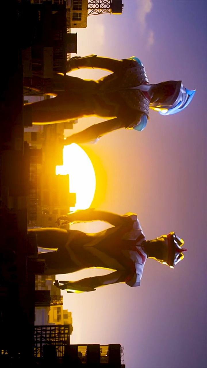 你想和谁一起站在夕阳下呢 奥特曼