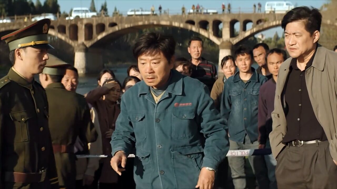 漫长的季节：范伟演技封神，这段哭戏看哭无数网友！龚彪再次被绿_高清1080P在线观看平台_腾讯视频