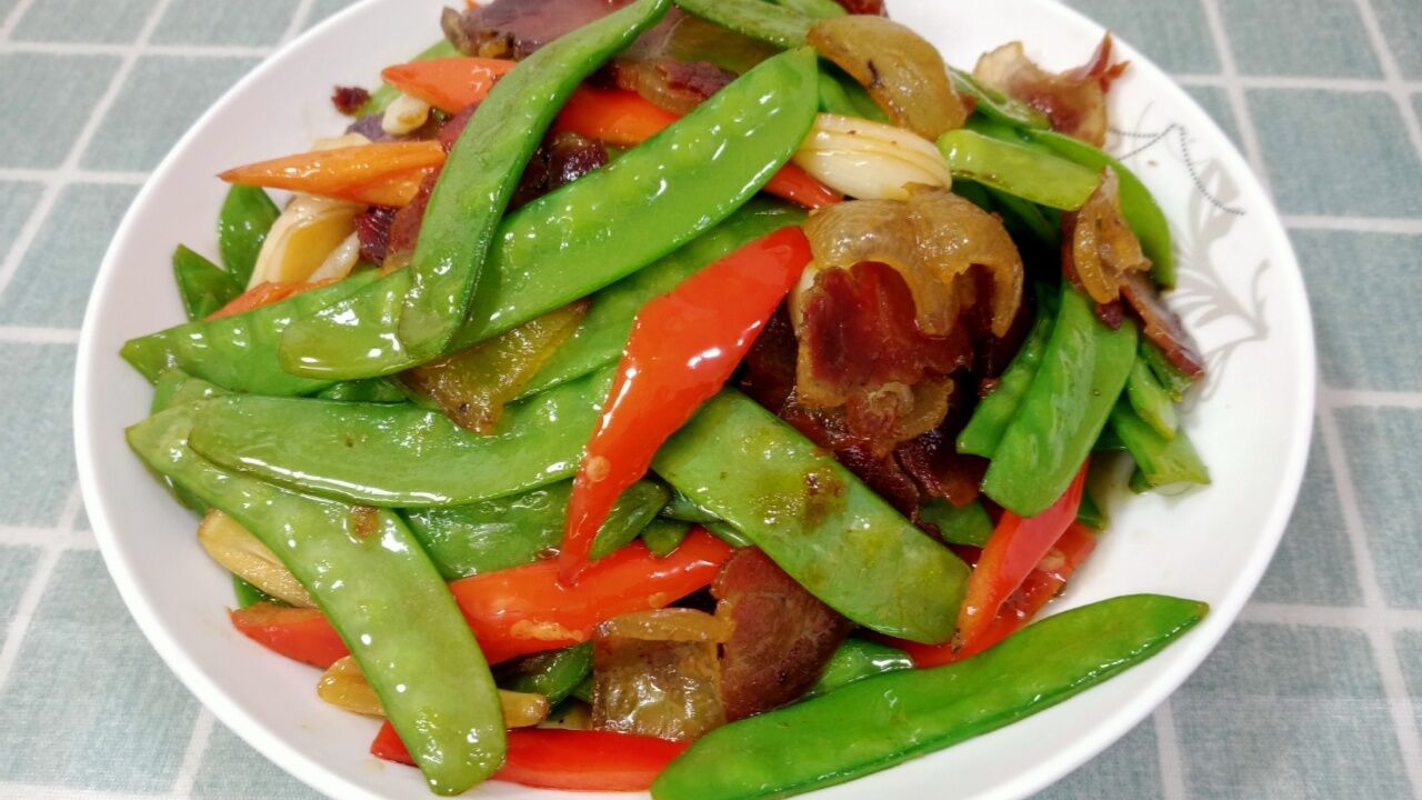广式小炒"风干肉炒荷兰豆"家喻户晓,百吃不厌,下饭又好吃