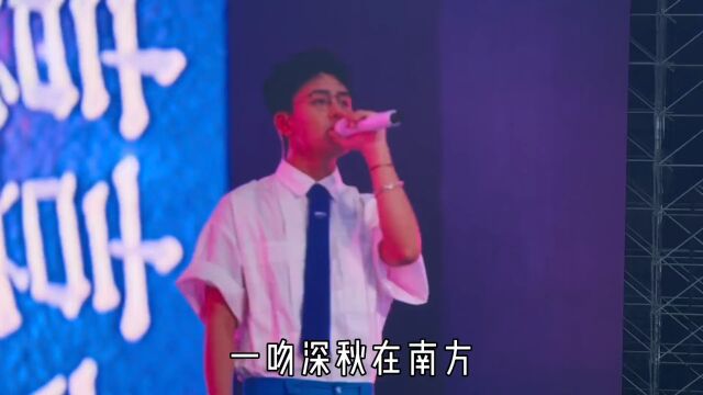 歌曲《南与北》