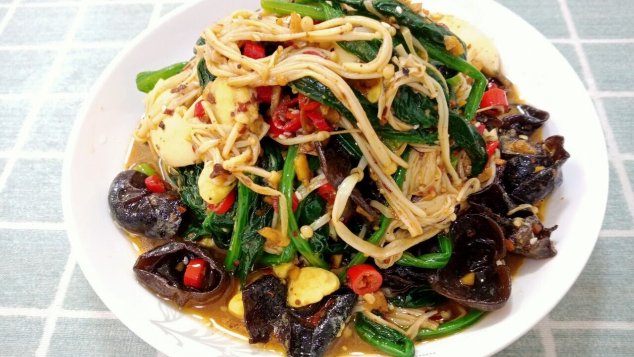 就这道"凉拌大杂烩"清爽解腻又开胃,俗话说吃瘦不饿瘦@减脂餐