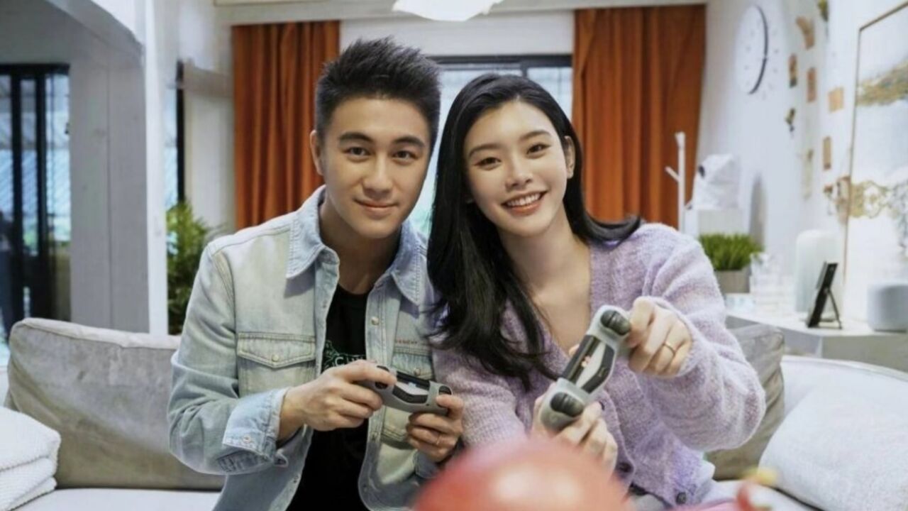 何猷君夫妇录综艺路透,紧跟老婆帮拿东西,奚梦瑶满脸笑容超幸福