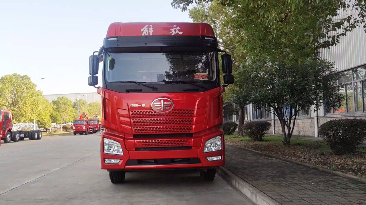 解放jh6前四后八铝合金油罐车