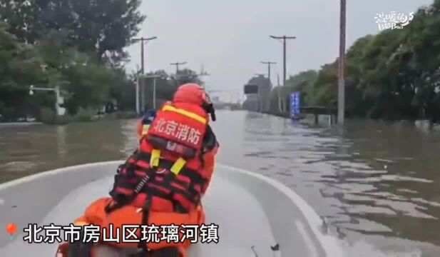 航拍北京房山琉璃河镇转运现场