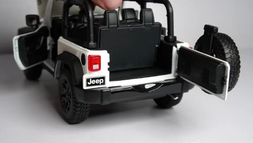 Jeep 牧马人 1：18 比例模型车拆箱