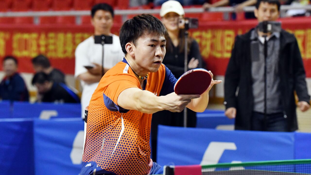 上海乒乓业余界大佬刘家良,激战盐城直板高手陈梓铭,漂亮!