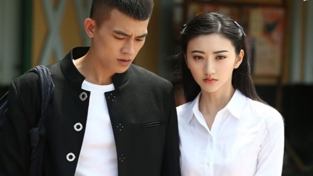 《青禾男高》痞帅欧豪邂逅美女老师景甜对抗校园霸凌热血护国虐甜