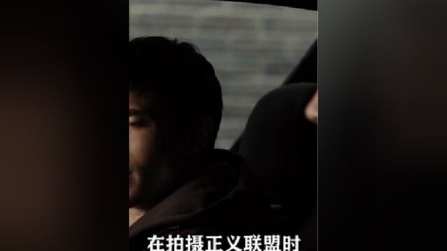 别看海王杰森莫玛戏里是个硬汉,戏外却是个憨憨的女儿控