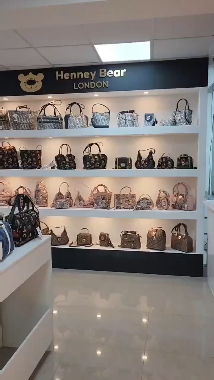 henney bear 在秘鲁 轩尼小熊在peru