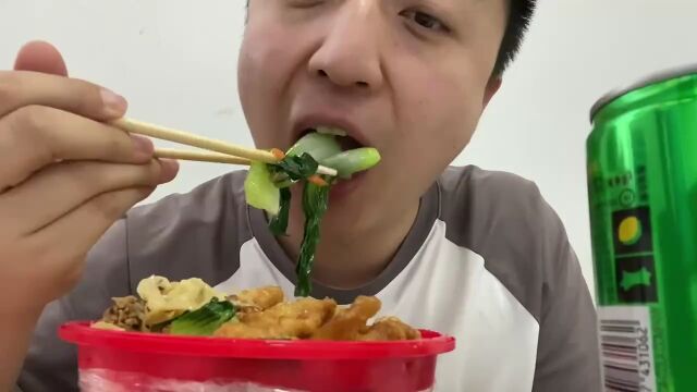 美味猪肘饭