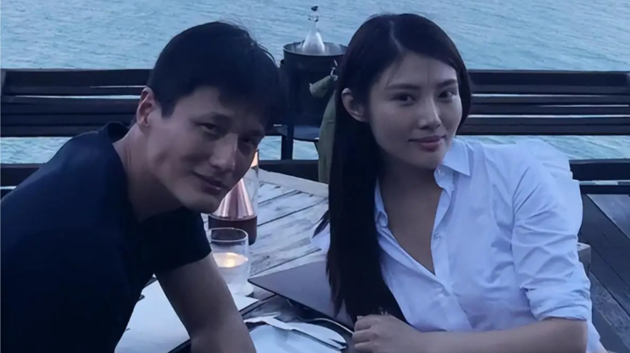 尹子维疑似又向徐冬冬求婚,晒大钻戒说我不是恋爱脑,曾求婚后分手