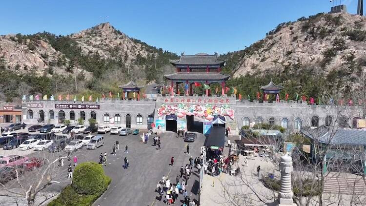 清明假期 荣成市西霞口动物园迎来旅游高峰