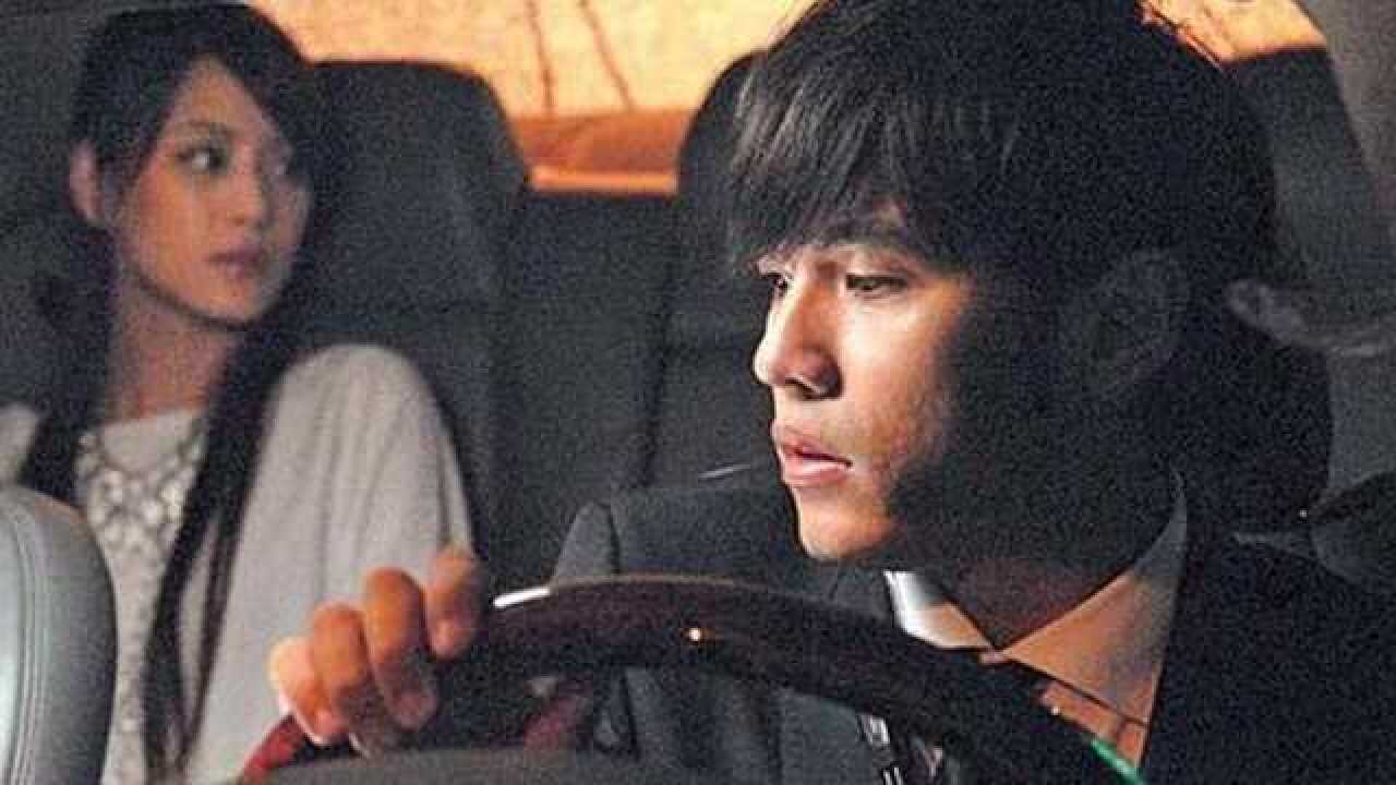 周杰伦精彩MV_周杰伦《雨下一整晚》官方版_高清1080P在线观看平台_腾讯视频