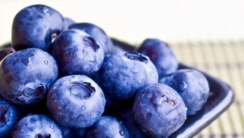 【蓝莓酱教程】部落老奶奶熬的手工蓝莓酱 大兴安岭野生蓝莓