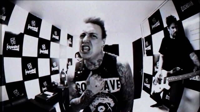 Papa Roach  Crooked Teeth (Official Video)