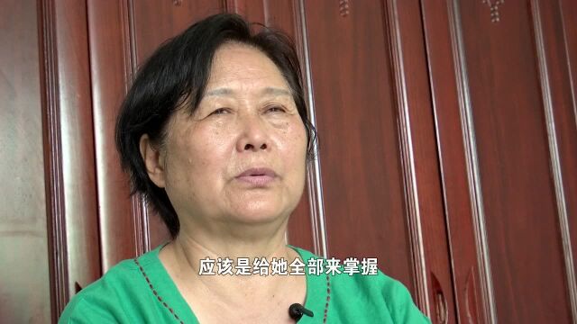 母亲为爱好开公司,却被女儿指责:太自私