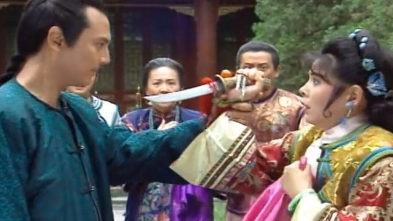 《新月格格》第24集02：大家都以为是雁姬指使甘珠去杀人，雁姬百般解释也没人相信_电视剧_高清完整版视频在线观看_腾讯视频
