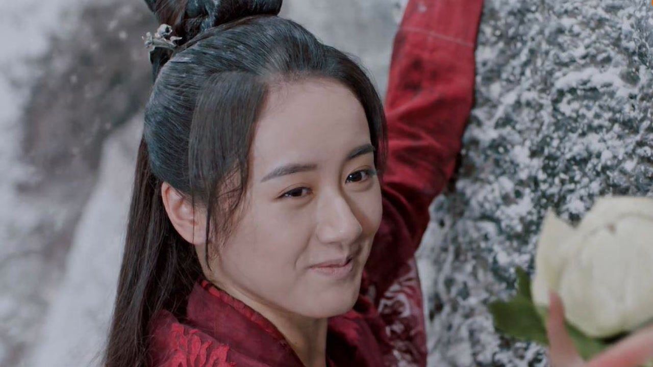 《听雪楼》第35集02:舒靖容为爱上雪山采雪莲,不料遇雪崩_高清1080p