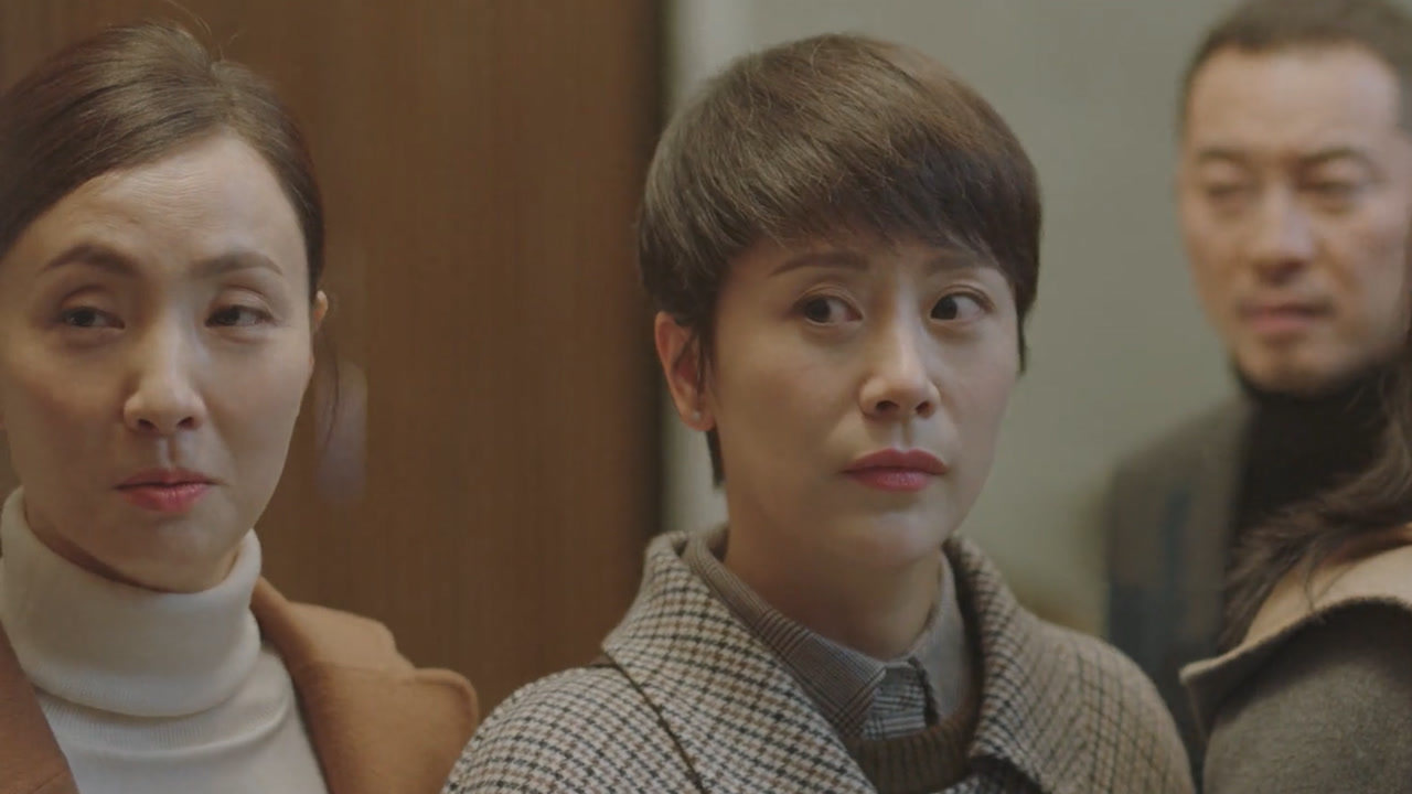 《小欢喜》第二十集04:孩子们开吐槽大会,不知道父母就在后看着,这下