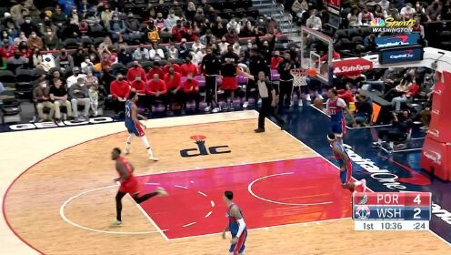 《NBA全场集锦》趁你病要你命！ 开拓者快攻利特尔趁对方立足未稳单刀直入口扣篮得手